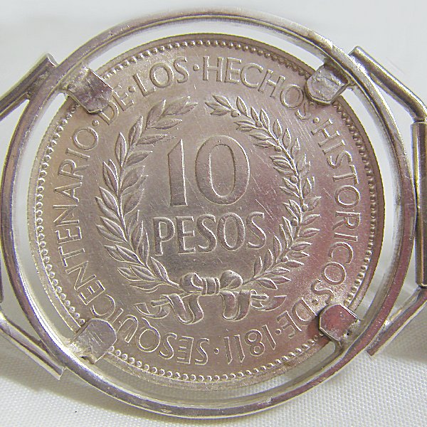 (b1182)Silver bracelet with Uruguayan coins.